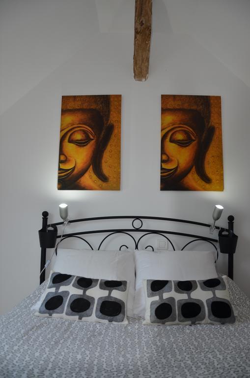 La Grange De La Gandonnerie Villa Bauge-en-Anjou Room photo